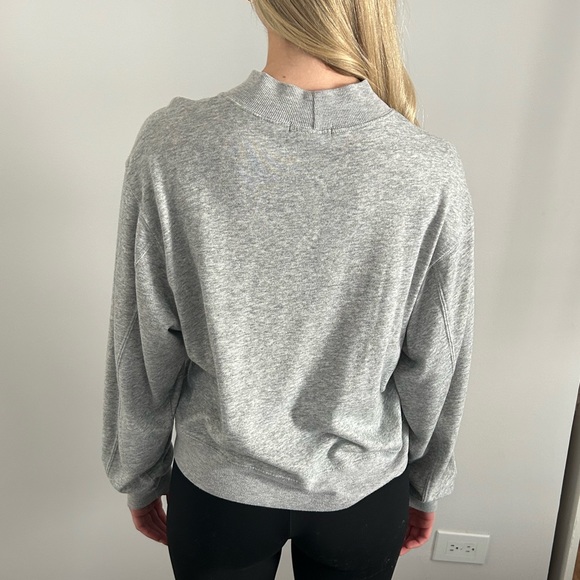 Grey crew neck sweatshirt - Picture 2 of 4